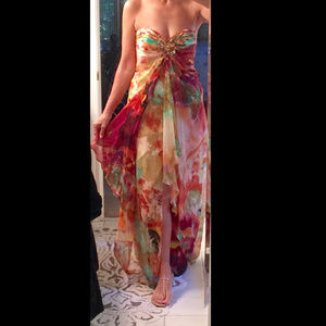 Gorgeous Jovani strapless flowy gown